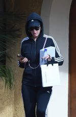 KATY PERRY Leaves a Friends House in Los Angeles 11/27/2018