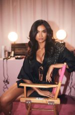 KELLY GALE on the Backstage of Victoria