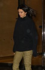 KENDALL JENNER Leaves Victoria