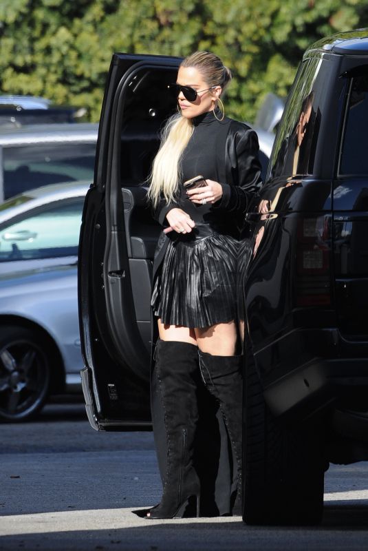 KHLOE KARDASHIAN Arrives at Keeping up with the Kardashians Taping in Sherman Oaks 11/30/2018