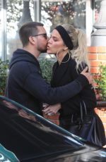 KHLOE KARDASHIAN Leaves Emilio