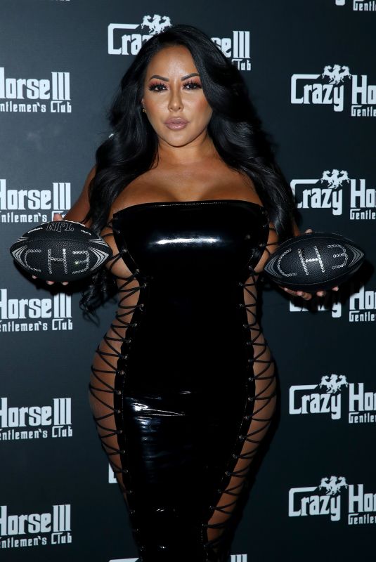 KIARA MIA Host Late-night Party at Crazy Horse 3 in Las Vegas 11/09/2018