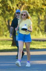 KIRSTEN DUNST on theSet of On Becoming a God in Central Florida in Louisiana 11/27/2018