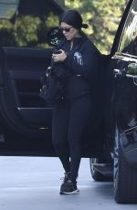 KOURTNEY KARDASHIAN Out and About in Beverly Hills 11/20/2018