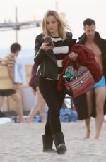 KRISTEN BELL on the Set of Veronica Mars in Hermosa 11/12/2018