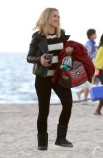 KRISTEN BELL on the Set of Veronica Mars in Hermosa 11/12/2018