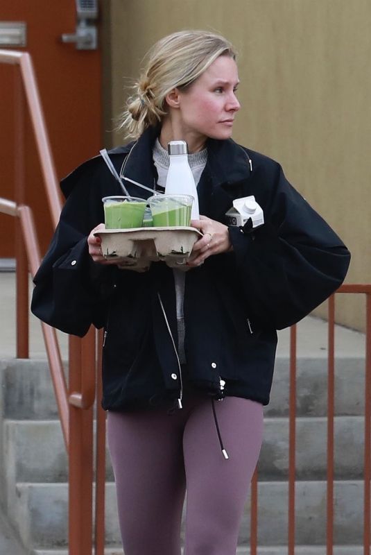 KRISTEN BELL Out and About in Los Feliz 11/19/2018
