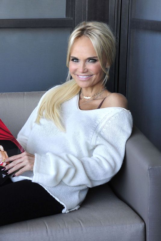KRISTIN CHENOWEETH on the Backstage of The View in New York 11/15/2018