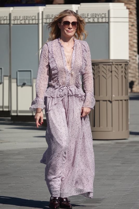 LEANN RIMES on the Set of Her New Project in Los Angeles 11/02/2018