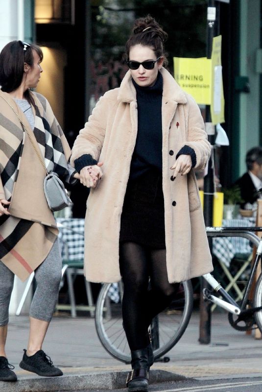 LILY JAMES Buying Flowers in Hampstead 11/09/2018