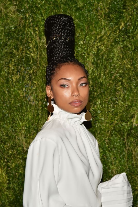 LOGAN BROWNING at Cfda/Vouge Fashion Fund 15th Anniversary in New York 11/05/2018