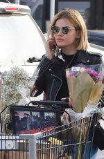 LUCY HALE Shopping at Ralphs in Los Angeles 11/21/2018