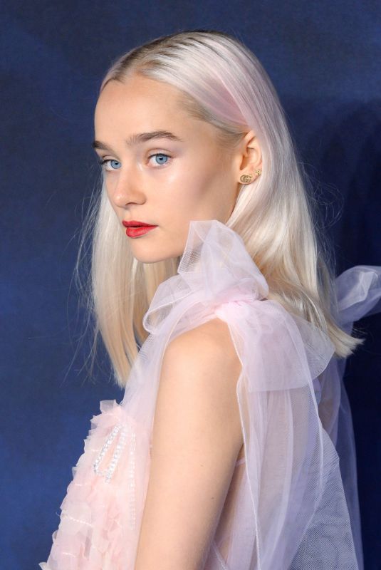 MADDI JEAN WATERHOUSE at Fantastic Beasts: The Crimes of Grindelwald Premiere in London 11/13/2018