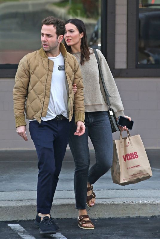 MANDY MOORE and Ryan Adams Out Shopping in Los Angeles 11/25/2018
