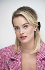MARGOT ROBBIE at Mary Queen of Scots Press Conference in Los Angeles 11/17/2018