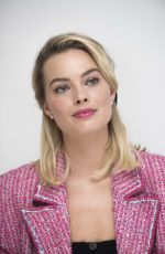 MARGOT ROBBIE at Mary Queen of Scots Press Conference in Los Angeles 11/17/2018