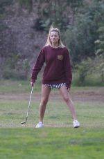 MARGOT ROBBIE Playing Golf in Los Angeles 11/11/2018