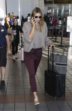 MARIA SHARAPOVA at Los Angeles International Airport 11/27/2018