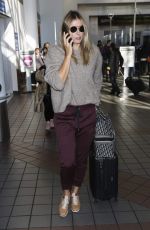 MARIA SHARAPOVA at Los Angeles International Airport 11/27/2018