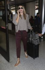 MARIA SHARAPOVA at Los Angeles International Airport 11/27/2018