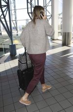 MARIA SHARAPOVA at Los Angeles International Airport 11/27/2018