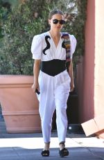 NATALIE PORTMAN Out for Breakfast in Los Angeles 11/01/2018