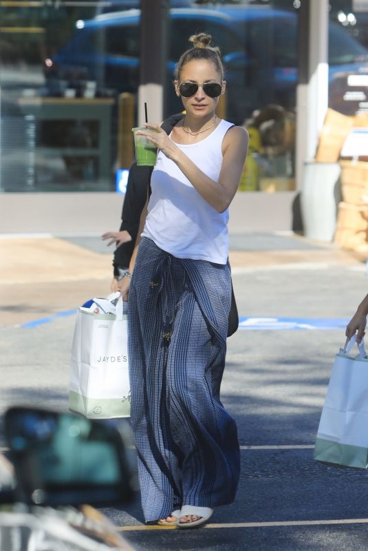 NICOLE RICHIE Out Shopping in Beverly Hills 11/03/2018