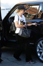 PARIS HILTON Arrives for a Dentist Appointment in Los Angeles 11/26/2018