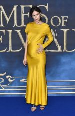 Pregnant KATHERINE WATERSTON at Fantastic Beasts: The Crimes of Grindelwald Premiere in London 11/13/2018