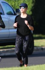 REESE WITHERSPOON Out Jogging in Los Angeles 11/20/2018