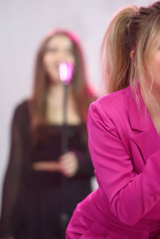 SABRINA CARPENTER Performs on Today Show in Mew York 11/09/2018