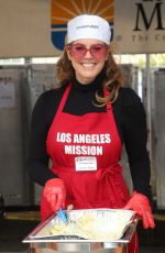 SANDRA TAYLOR at Los Angeles Mission Thanksgiving Event 11/21/2018