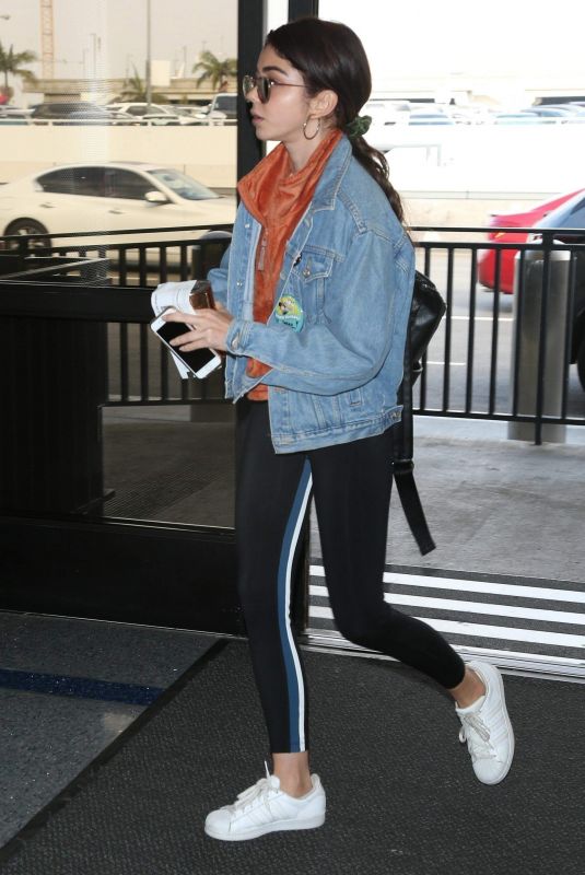 SARAH HYLAND at Los Angeles International Airport 11/08/2018