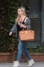 SARAH MICHELLE GELLAR Out and About in Los Angeles 11/20/2018
