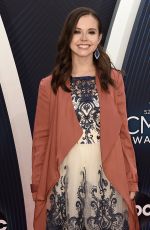 SIERRA HULL at 2018 CMA Awards in Nashville 11/14/2018