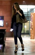 SOFIA VERGARA Leaves a Medical Building in Beverly Hills 11/28/2018