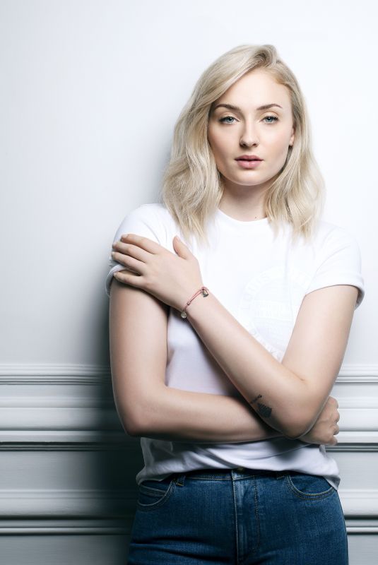 SOPHIE TURNER for Louis Vuitton x Unicef, November 2018