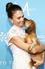 SUTTON FOSTER at Humane Society To the Rescue! Gala in New York 11/09/2018