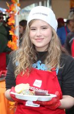 TAYLOR SPREITLER at Los Angeles Mission Thanksgiving Event 11/21/2018