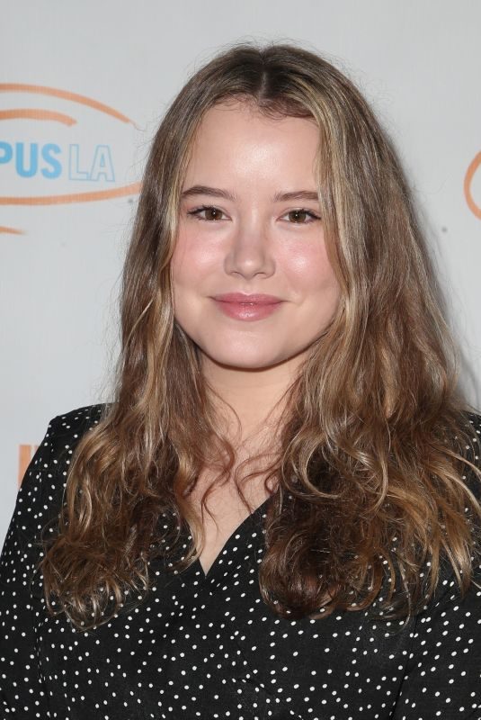 TAYLOR SPREITLER at Lupus LA Hollywood Bag Ladies Luncheon 11/16/2018