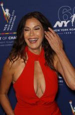 TERI HATCHER at New York Road Runners Night of Champions 11/02/2018