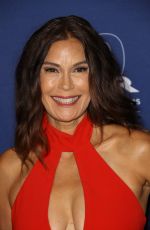 TERI HATCHER at New York Road Runners Night of Champions 11/02/2018