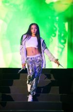 TINASHE Performs at 2018 Complexcon in Long Beach 11/04/2018