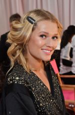 TONI GARRN  on the Backstage of Victoria