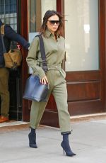 VICTORIA BECKHAM Leaves Her Hotel in New York 11/27/2018