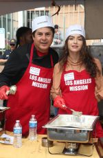 VICTORIA KONEFAL at Los Angeles Mission Thanksgiving Event 11/21/2018
