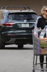 ANNA KOURNIKOVA Shopping at Costco in Miami 12/12/2018