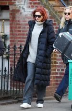 ANNE HATHAWAY Heading to Modern Love Set in New York 12/04/2018