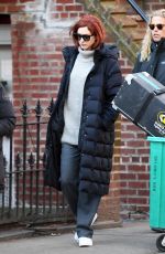 ANNE HATHAWAY Heading to Modern Love Set in New York 12/04/2018