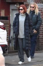 ANNE HATHAWAY Heading to Modern Love Set in New York 12/04/2018